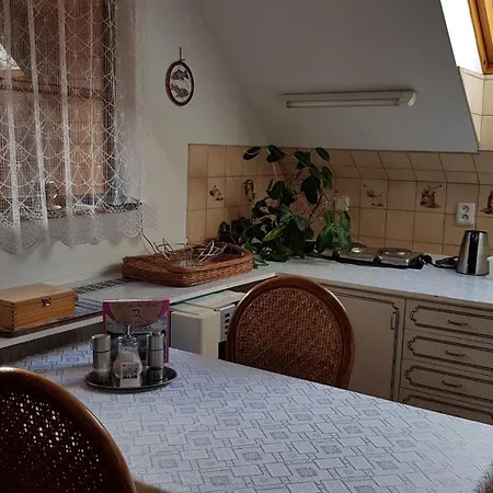 Modra Ruze 招待所 Třeboň